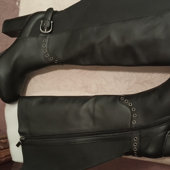 Brand new boot with tag no box size 9W. - Picture 3 of 9